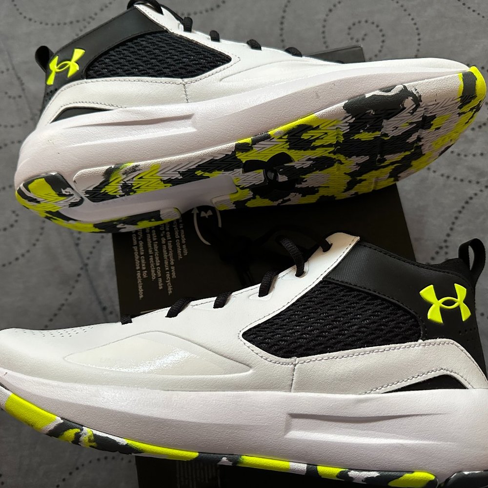 UNDER ARMOUR LOCKDOWN 5 SHOES SIZE 12 OR 11.5 MEN NWOT BOX NO LID $110